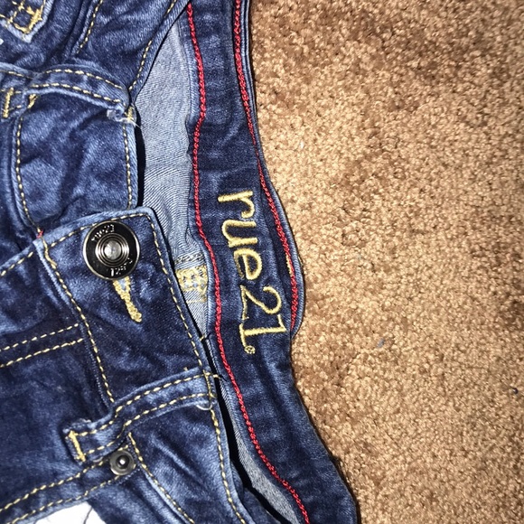 high rise ripped jeans - Picture 3 of 4